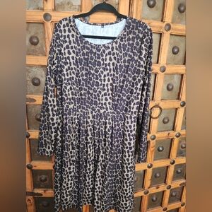 NWT Plus Animal Print Ling Sleeved Knit Dress